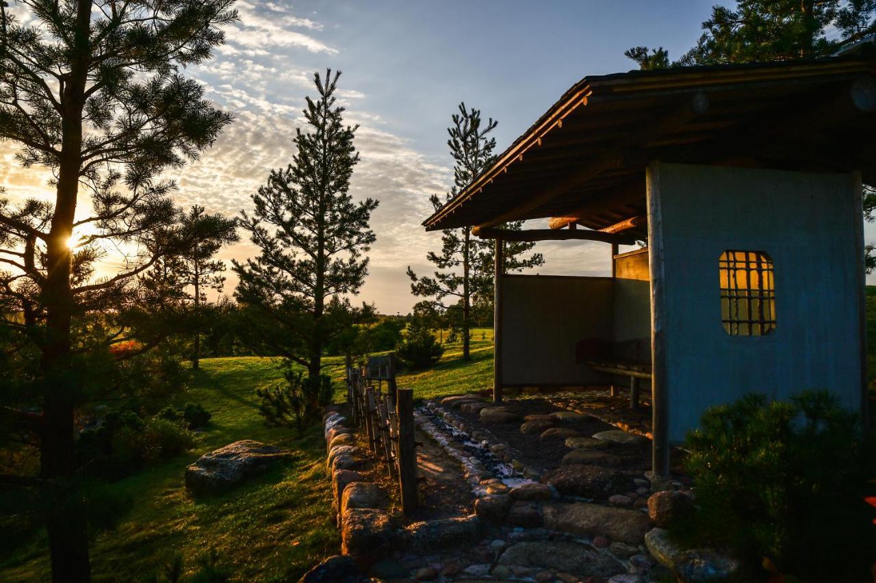 Japoniskas Sodas Medomiskiai Exterior photo